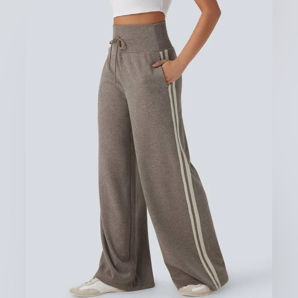 NWOT Halara ribbed high waisted wide leg lounge pants size large taupe